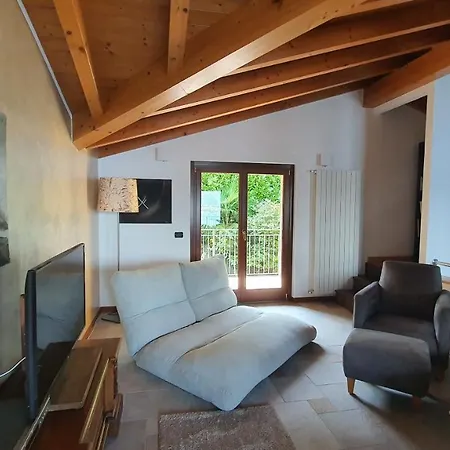 Apartment Bella Vista Maggiore Einzigartiger Blick 365 Tagen