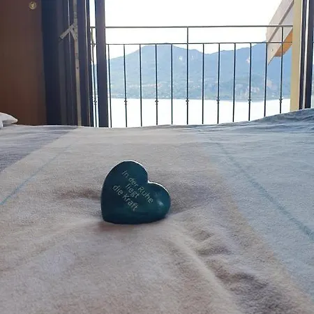 Apartment Bella Vista Maggiore Einzigartiger Blick 365 Tagen