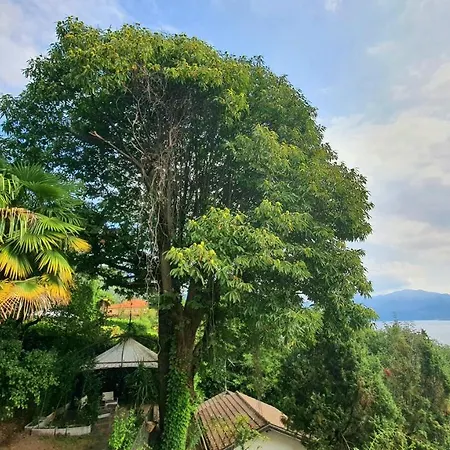 Apartment Bella Vista Maggiore Einzigartiger Blick 365 Tagen