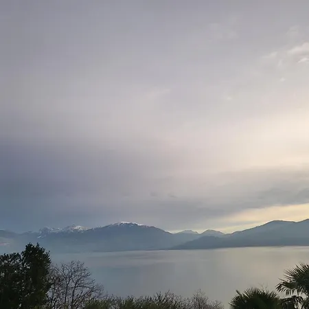 Apartment Bella Vista Maggiore Einzigartiger Blick 365 Tagen